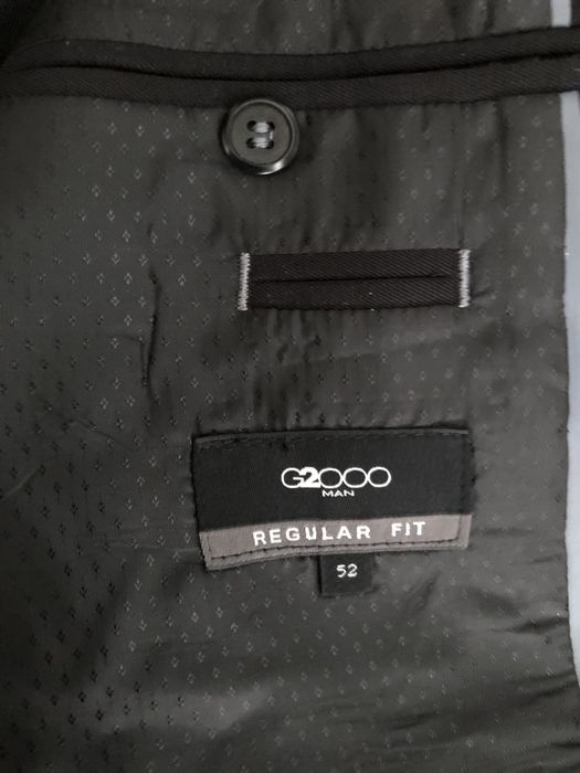 Сотилади эркаклар костюми 52 размер