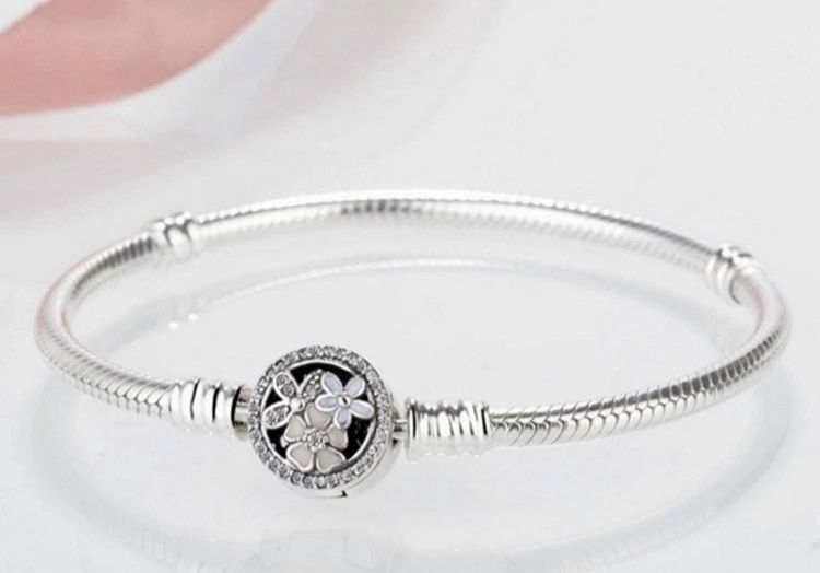 Гривна Пандора