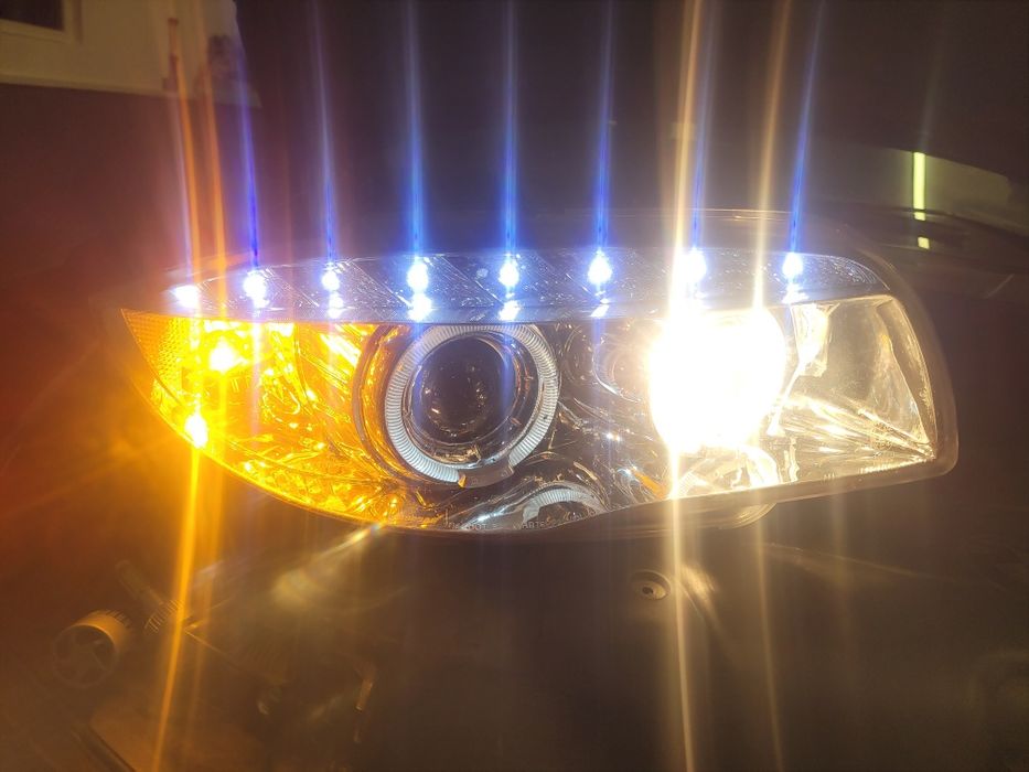 Faruri xenon bmw seria 1