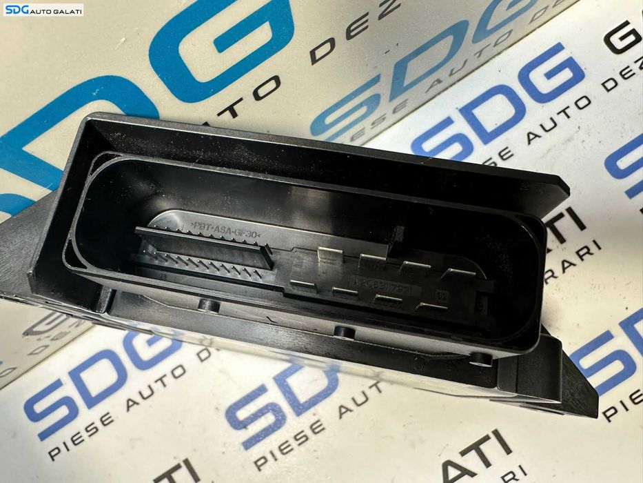 Calculator Frana de Mana Volkswagen Passat B7 2010 - 2015 Cod 3AA907801H [X3317]