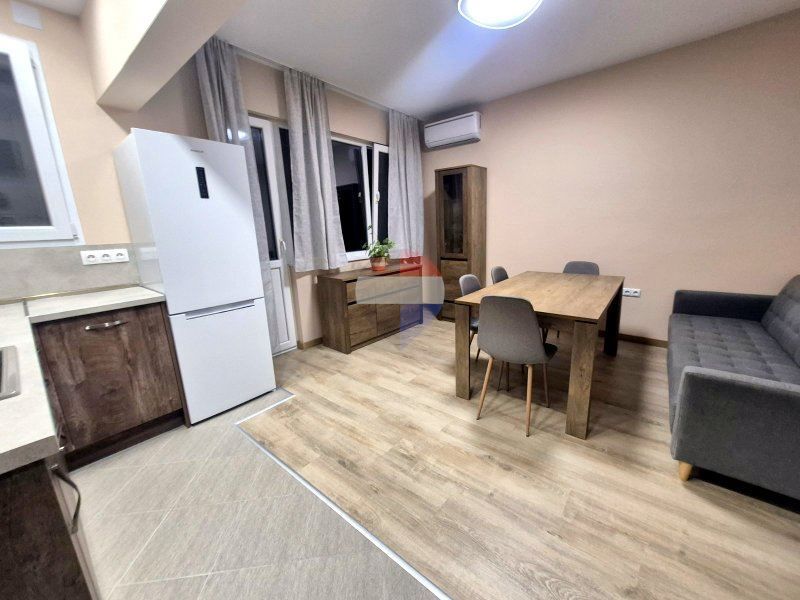 Дава се под наем Тристаен апартамент в Варна, Общината - 78 кв.м за 850 € - Снимка #4