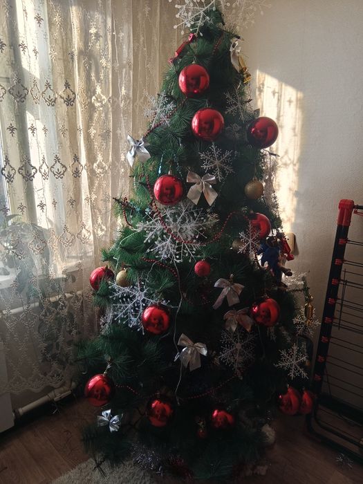 Продам ёлку два метра