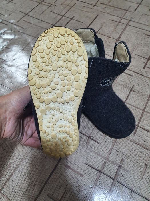 Продам валенки детские