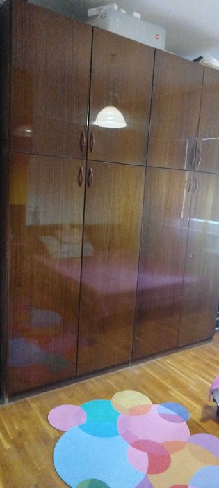 Четирикрилен гардероб