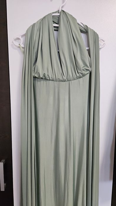 Infinity dress в зелено