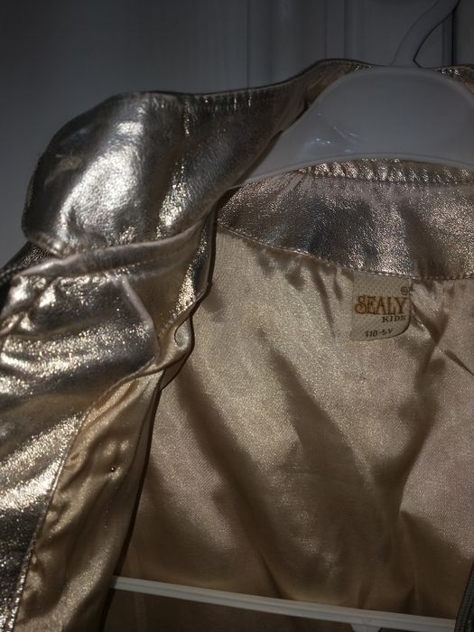 Кожаная куртка Джинсовка Кофта Блузка для девочек