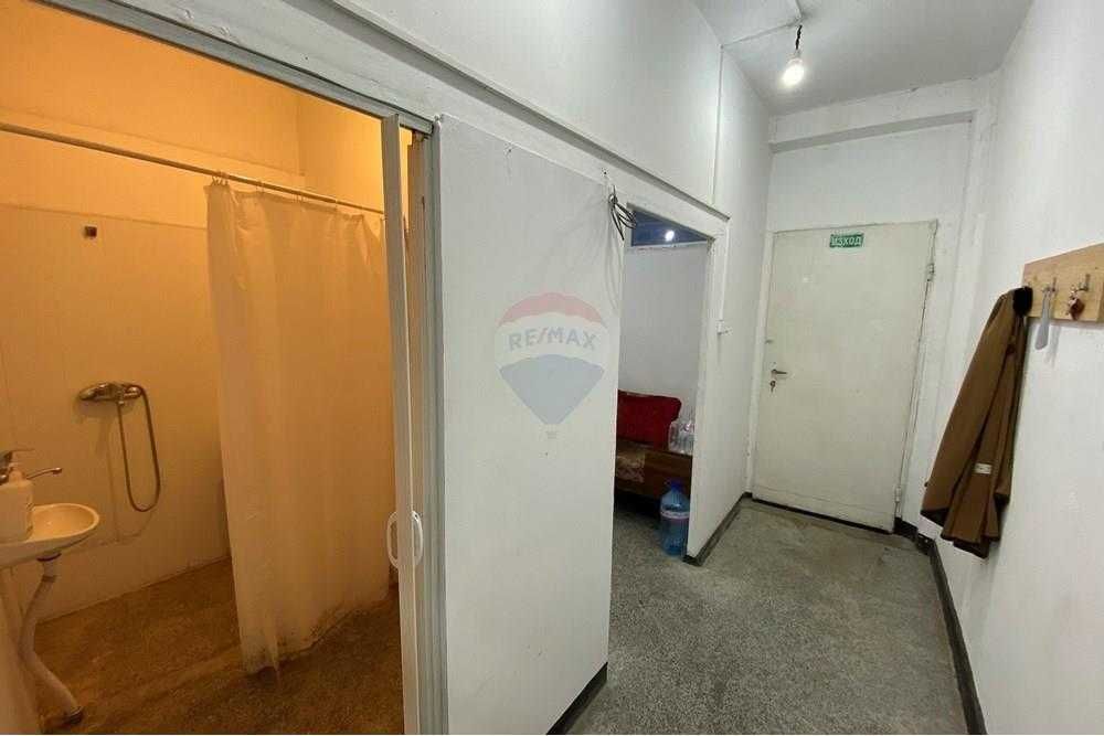 Продава се Промишлена сграда в Разград, Бели Лом - 1015 кв.м за 201 €/кв.м - Снимка #13