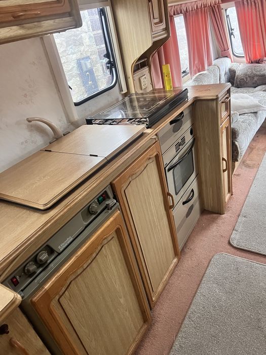 Vand rulota mare axa dubla adusa recent