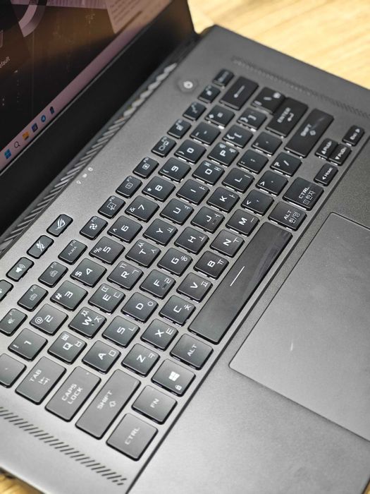 Мощный игровой Asus Rog Zephyrus