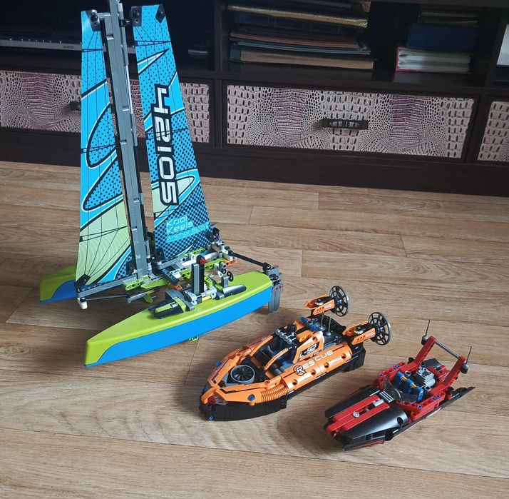 LEGO Technic много наборов