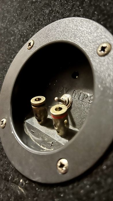 Crunch GPX10BP Subwoofer auto