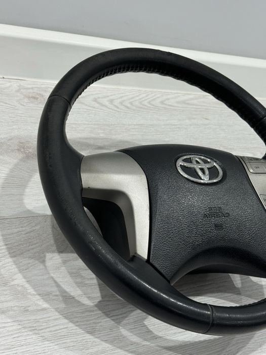 Руль всборе камри 40-45 тойота!