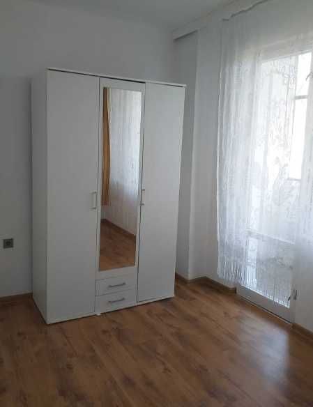 Дава се под наем Многостаен апартамент в Бургас, Славейков - 100 кв.м за 200 € - Снимка #2