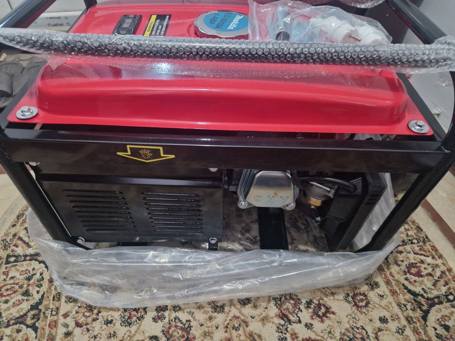 Бензиновый Генератор