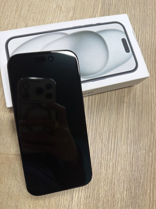 Айфон 15 сатылады