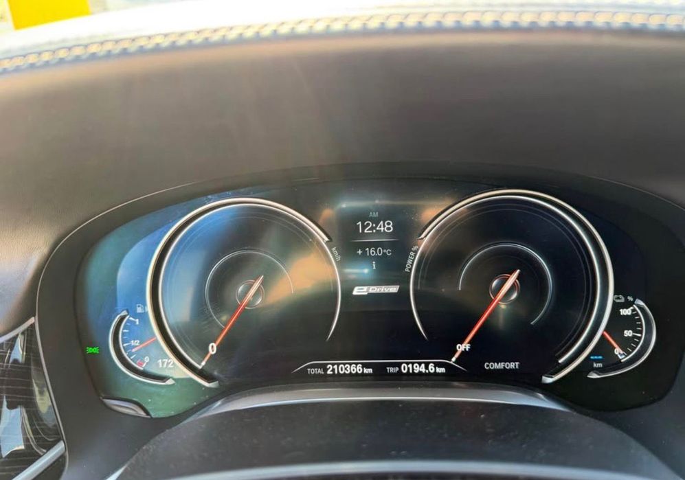 Vand BMW seria 7 g11 doi litri benzina hibrid