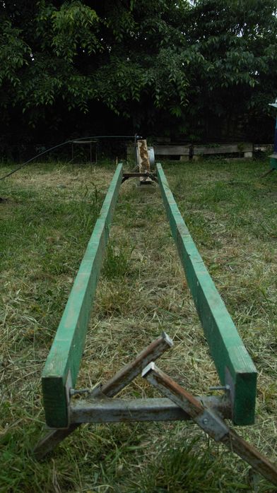 Stupina 4 familii albine si 20 lazi