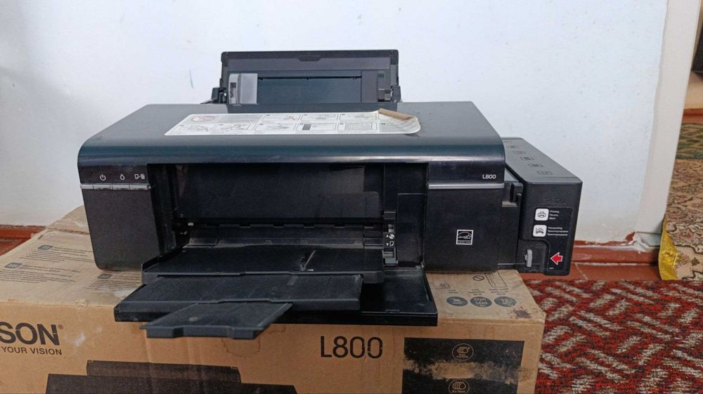 Epson L800 yaxshi Holatda Sotiladi!