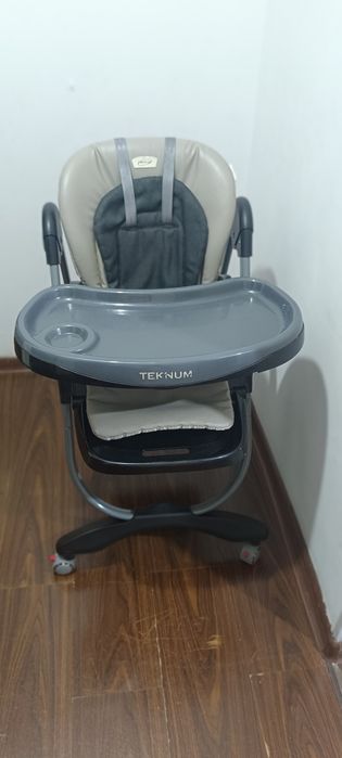 Стульчик для кормления ребенка