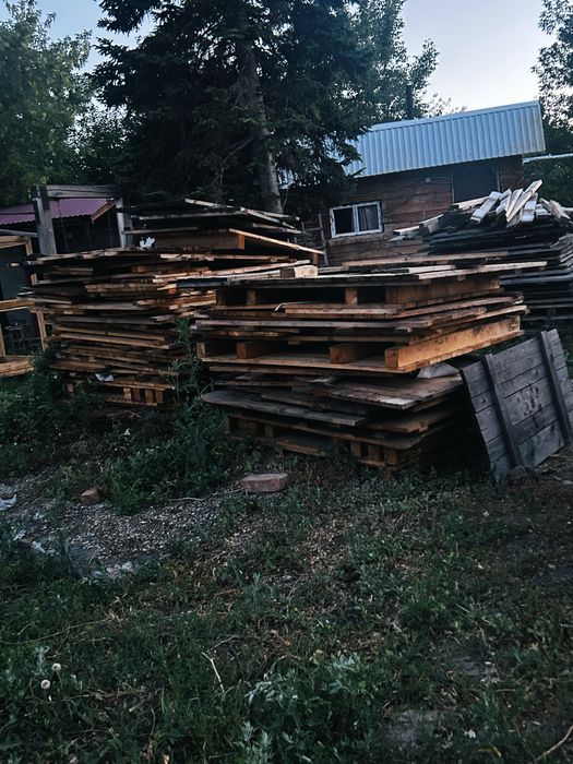 продам бруски 8х8 и 10х5 страпила кажется