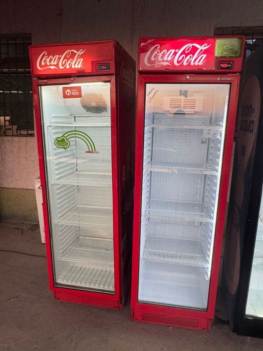 Витринный холодильник