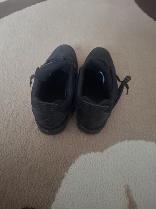 Jordan  4, black cat