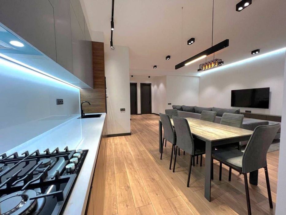 Сдаётся квартира в аренду!   "Golden House" Жк Парисьен