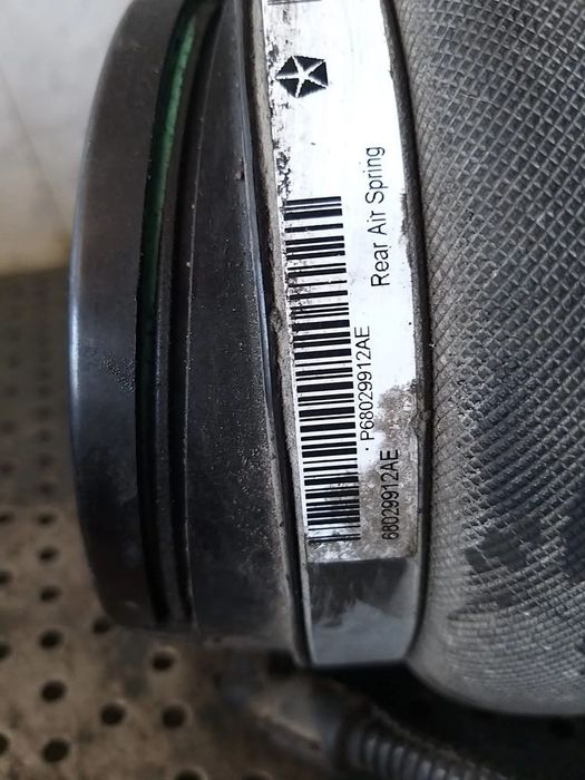 Perna suspensie aer 3.0 crd jeep grand cherokee 4 wk wk2 p68029912ae 68029912ae
