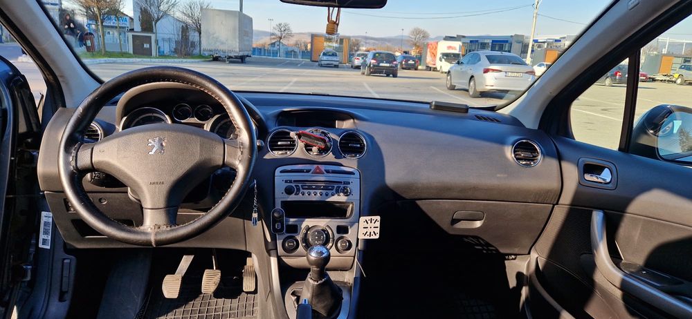 Vând Peugeot 308• 2009•1.6 Hdi