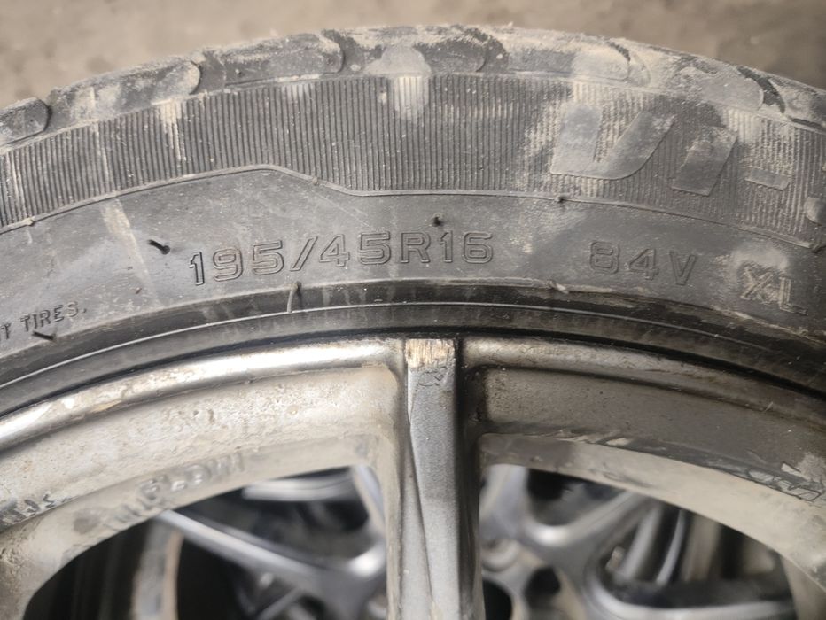 Продам диски с резиной