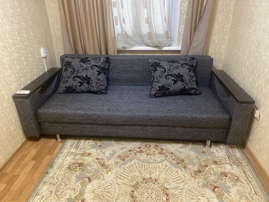 Диван в хорошем состоянии