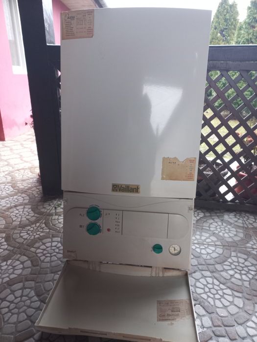 Vând centrală termică Vailant