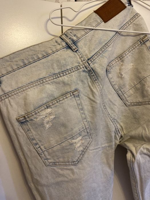 Blugi Zara marime eur 42 usa 32 mex 32.
