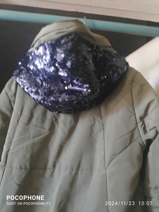 Куртки на девочку