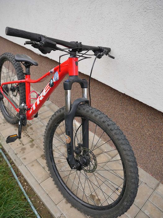 Bicicleta Trek Marlin 5, 26 pt copii