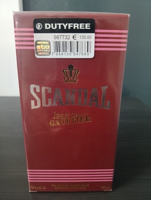 Parfum scandal Jean Paul gaultier