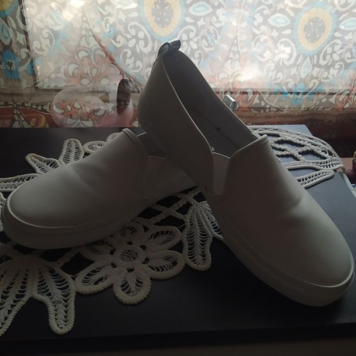 Expadrile de damă din piele ecologică