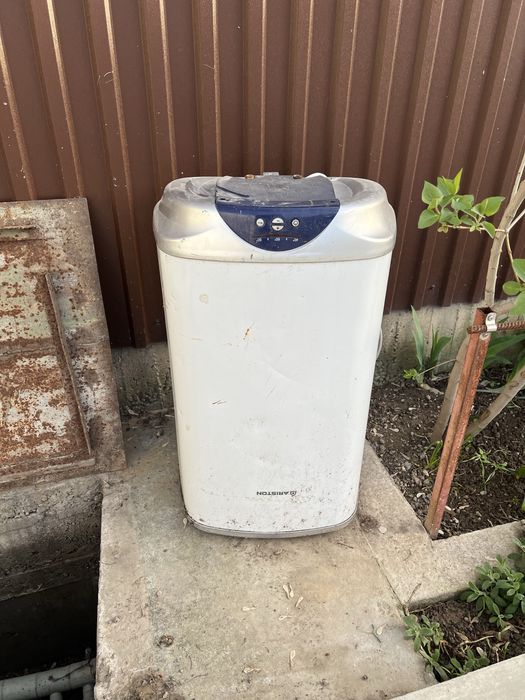 Водонагреватель Ariston