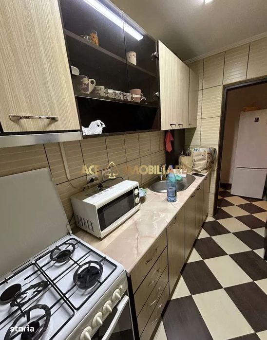 2 Camere de inchiriat | Valea Oltului | Metrou | Bloc izolat  | Metrou