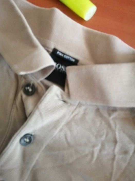 Vând tricou Hugo Boss