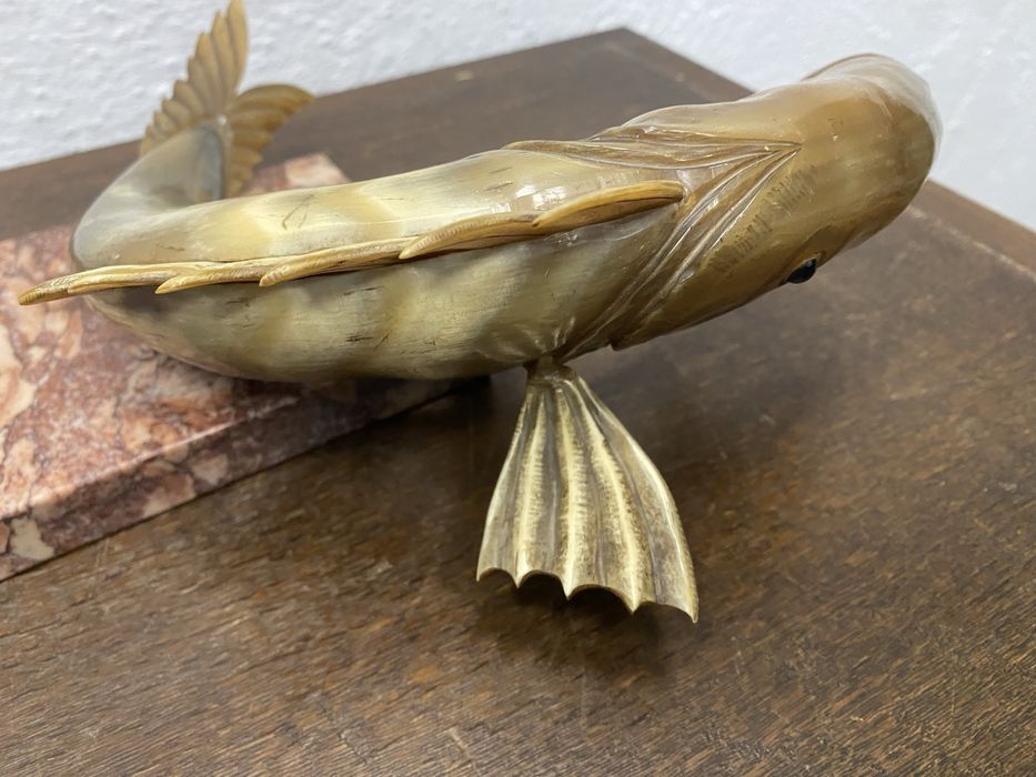 Винтидж фигура риба със скарида рог мрамор Италия 1970