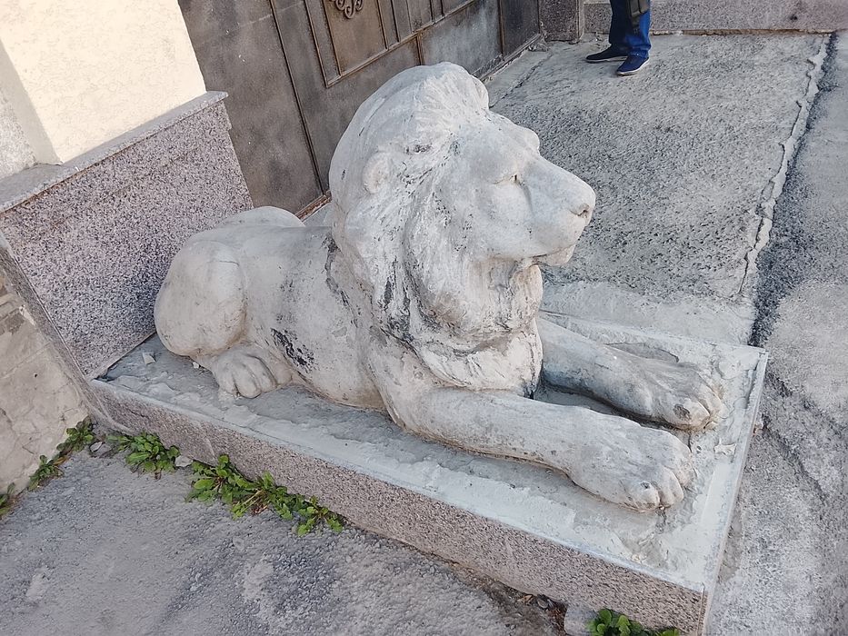 Садовые скульптуры барбекю