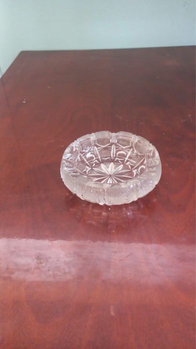 Хрустальная пепельница и конфетница