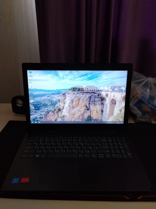 Продам ноутбук Lenovo