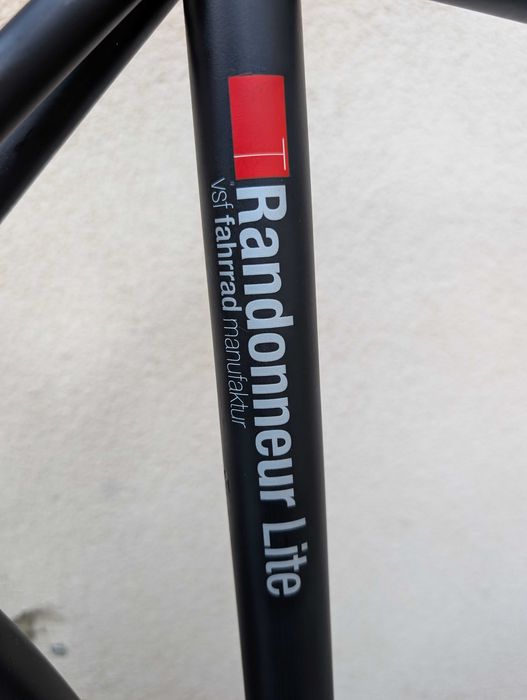 ТуристическоVSF RandonneurLite, Shimano105Хидравлика