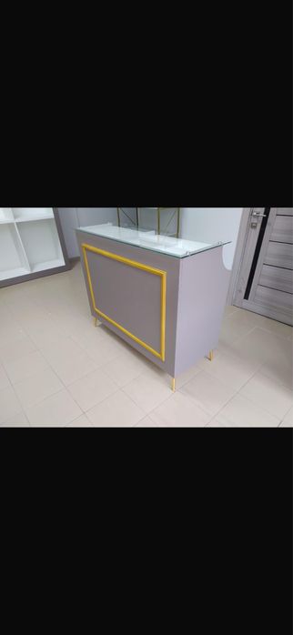 Мебель для магазина и офиса