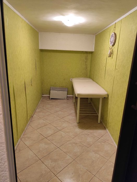 Продава се Тристаен апартамент в Пловдив, Кършияка - 80 кв.м за 4 €/кв.м - Снимка #13