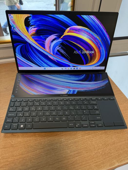 Laptop asus zenbook duo 2 ecrane i7