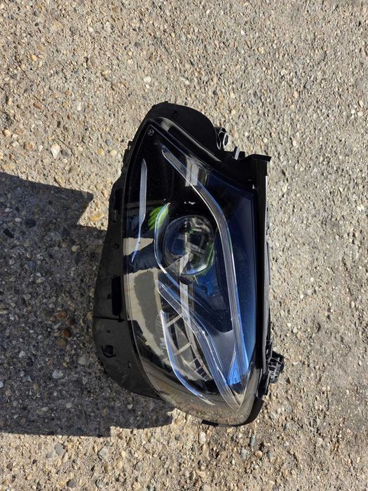 Far stanga Mercedes E-Class  W213 C238 W238 multi beam BLUE