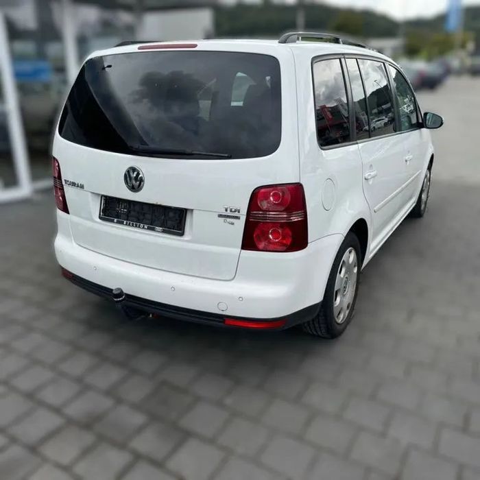 Dezmembrari / Dezmembrez VOLKSWAGEN TOURAN